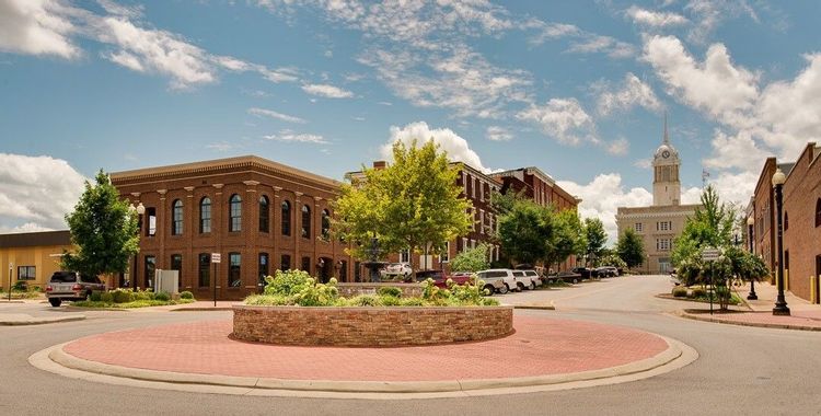 Image of downtown Columbia, Tennessee.