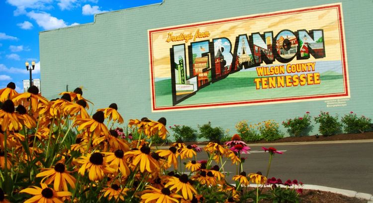 Image of a mural in Lebanon, Tennessee.
