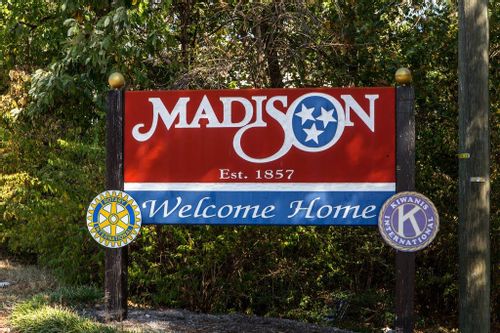 Image of the welcome sign in Madison, TN.