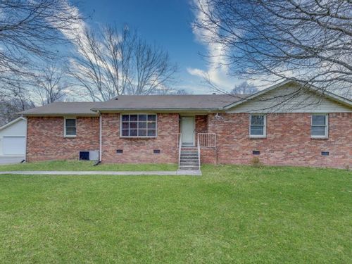 Image of a single family home in the Madison neighborhood of Nashville Tennessee