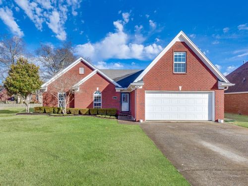 Image of a single family home in Murfreesboro Tennessee